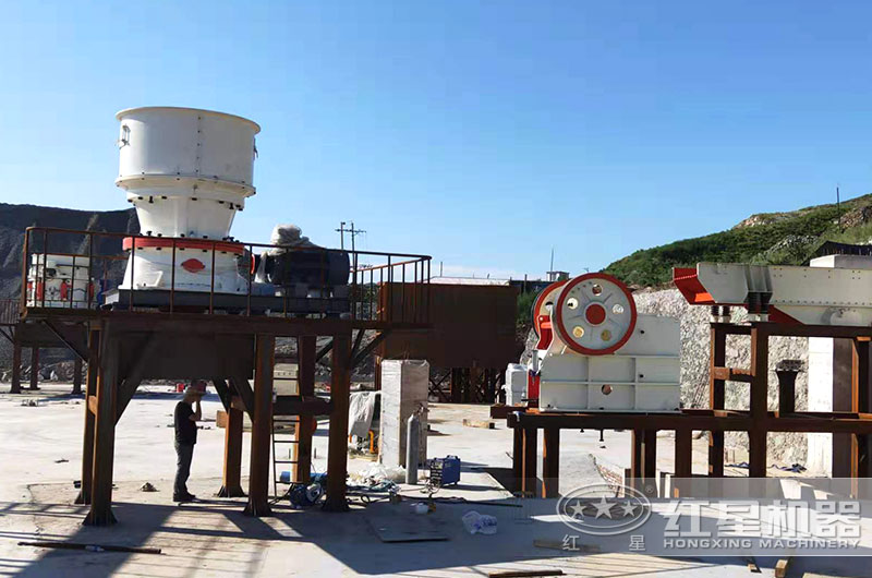 鐵礦石破碎機(jī)成套設(shè)備價(jià)格多少？附生產(chǎn)線工藝流程圖