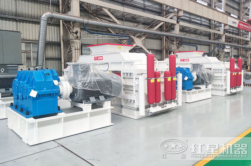 對(duì)輥式粉碎機(jī)圖片 對(duì)輥式粉碎機(jī)圖片