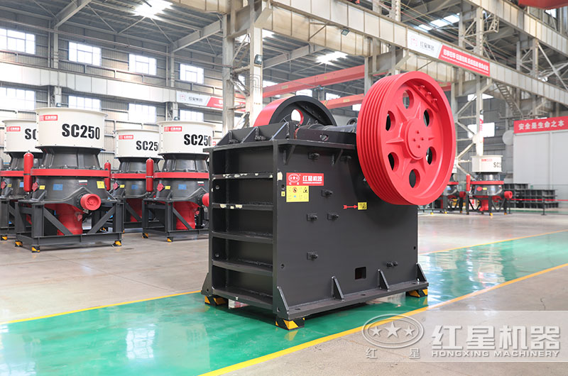 石墨破碎機(jī)圖片 石墨破碎機(jī)圖片