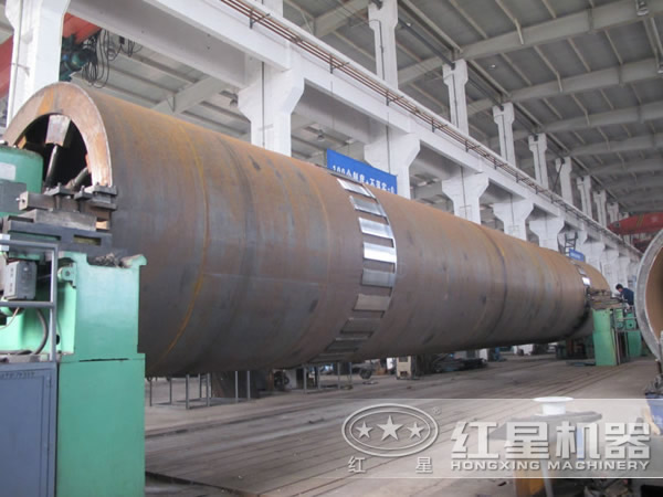 熱風(fēng)烘干機生產(chǎn)車間