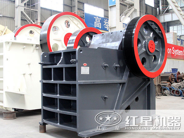 國(guó)內(nèi)鄂式碎石機(jī)哪個(gè)牌子好？大概標(biāo)價(jià)是多少錢？