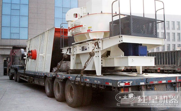 打沙機(jī)裝車(chē)發(fā)貨中