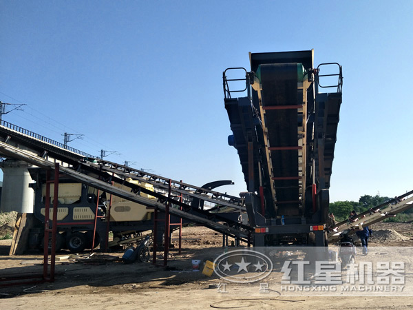 時產(chǎn)450噸石料移動磕石機多少錢？求品牌介紹