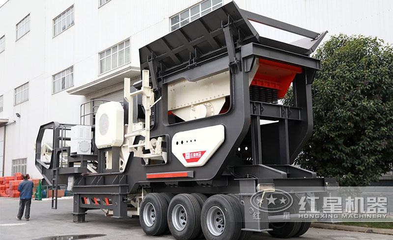 采石場(chǎng)移動(dòng)破碎設(shè)備全套多少錢？這樣配置更經(jīng)濟(jì)