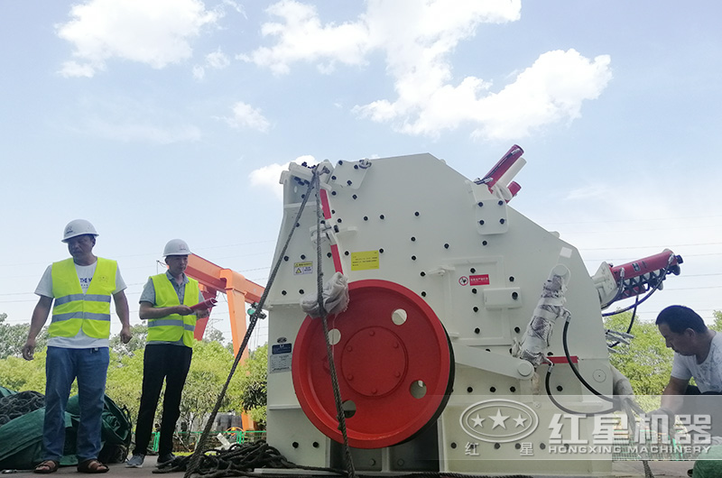 生產(chǎn)石子用什么設(shè)備好_全套石子設(shè)備價格多少錢？