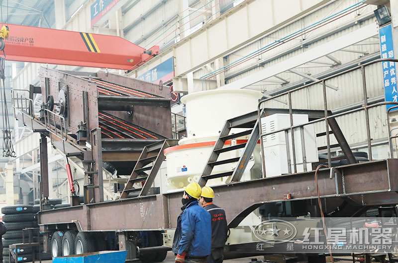 配置HVI系列的移動(dòng)制砂機(jī)生產(chǎn)車(chē)間