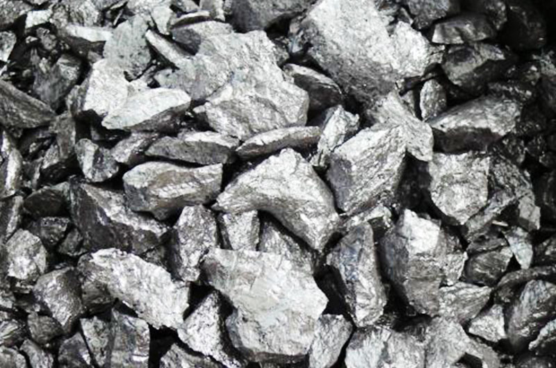 成套環(huán)保工業(yè)硅破碎機(jī)設(shè)備有哪些，價(jià)格是多少？