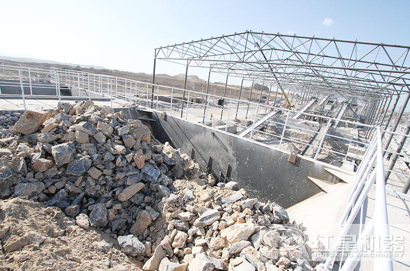 哪些機(jī)器能把石頭破碎成石子，價(jià)格是多少？