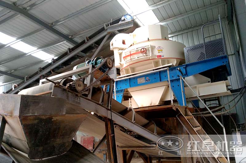 河石碎沙機(jī)多少錢？生產(chǎn)出來(lái)的人工沙與河沙有什么區(qū)別？