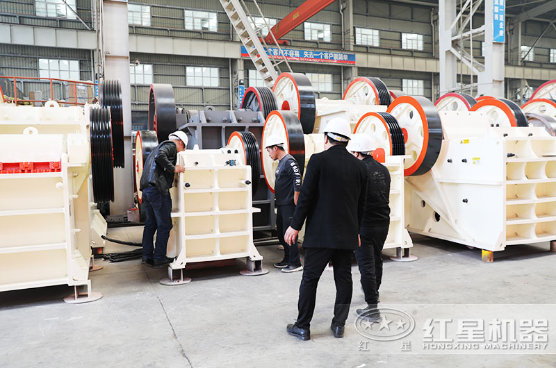 250×1200的顎破機(jī)產(chǎn)能及出料粒度范圍是多少？