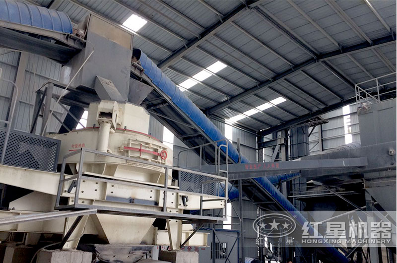 客戶(hù)河卵石制砂機(jī)工作現(xiàn)場(chǎng)