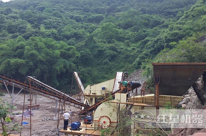 1615型重錘式破碎機(jī)生產(chǎn)能力如何，報(bào)價(jià)是多少