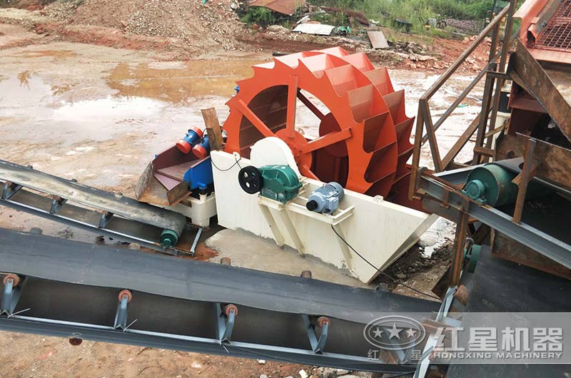 沙包土洗出來的沙好還是河沙好？洗出好沙子的機器有哪些？